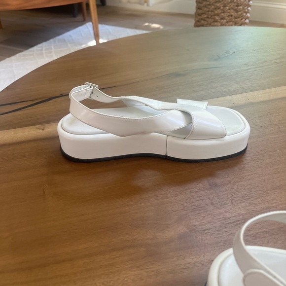 Prada white platform crisscross sandals. Size 38 - Picture 5 of 7